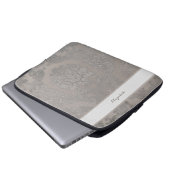 Gold Damask Electronics Bag mit Initialen oder Nam Laptopschutzhülle (Vorne Knopf)