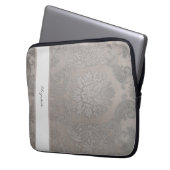 Gold Damask Electronics Bag mit Initialen oder Nam Laptopschutzhülle (Vorderseite Links)