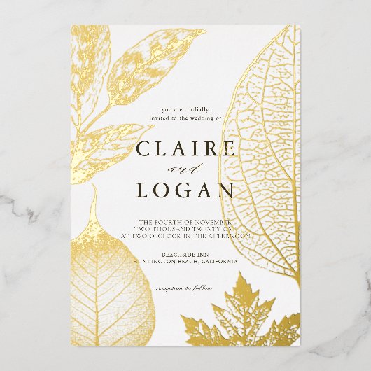 Gold Delikate Blätter Hochzeitsfoil Einladung (Vorderseite)