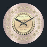 Gold Diamonds Rose Gold 25th Wedding Anniversary Große Wanduhr<br><div class="desc">Elegante Golddiamanten auf Golduntergrund der Rose.</div>