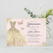 Gold Dress Rose Gold Butterfly Quinceanera Einladung (Stehend Vorderseite)