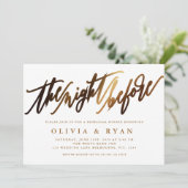 Gold Elegante Script Typografie Einladung (Stehend Vorderseite)