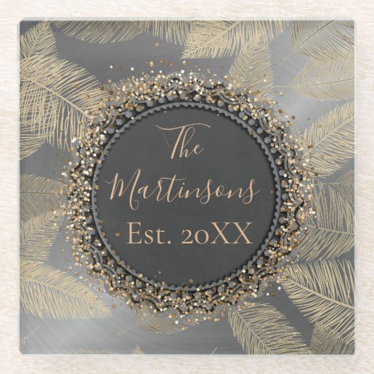 Gold Feathers auf Sleek Silver Familienname Glasuntersetzer (Vorderseite)