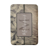 Gold Feathers Glitzer Zebra Print Monogram Badematte (Vorderseite Vertikal)