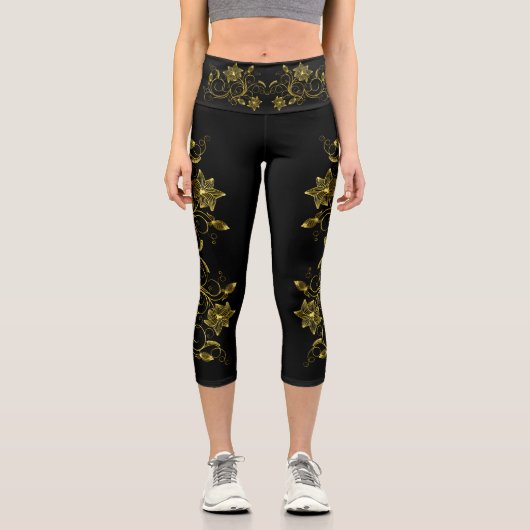 Gold Filigree Vine Sporty Chic Aclebwear Capri Leggings (Vorderseite)