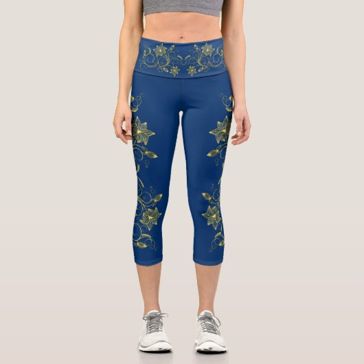 Gold Filigree Vine Sporty Chic Aclebwear Capri Leggings (Vorderseite)