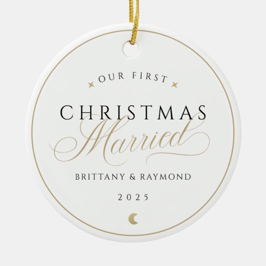 Gold First Christmas Verheiratet Keramik Ornament (Vorne)