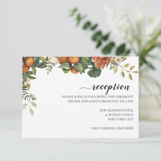 Gold Floral | Elegant Eukalyptus Greenery Einladung (Stehend Vorderseite)