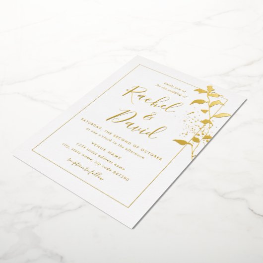 Gold Floral Leaf Wedding Folieneinladung (Gedreht)