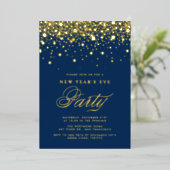 Gold Foil Confetti Dots Blauer Silvesterabend Part Folieneinladung (Stehend vorne)