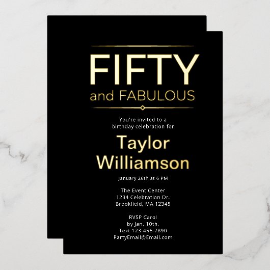 Gold Foil Fifty and Fabulous on Black White Script Folieneinladung (Vorderseite/Rückseite)