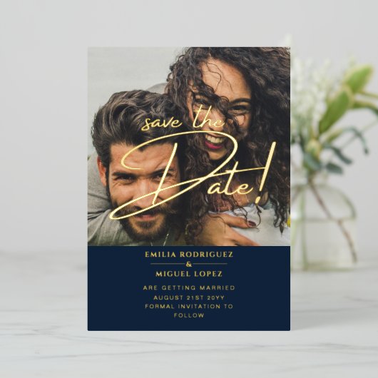 GOLD Foil Foto Overlay Navy Save the Date Hochzeit Folieneinladung (Stehend vorne)