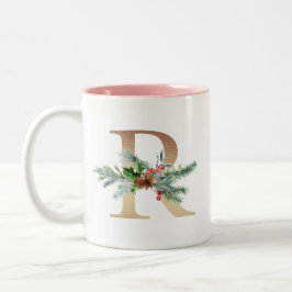 Gold Foil R Monogram Pine & Berry Christmas Zweifarbige Tasse