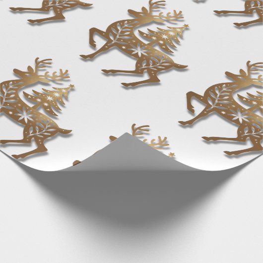 Gold Foil Reindeer with a Christmas Tree  Geschenkpapier (Ecke)
