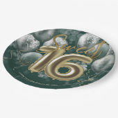 Gold Foil Sweet 16 Bday Balloons Emerald Green Pappteller (Schrägansicht)