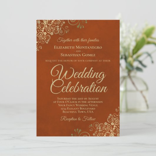 Gold Frills on Rust Orange Elegant QR Code Wedding Einladung (Stehend Vorderseite)