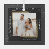 Gold Gerahmtes Foto Unser erstes Weihnachtsfest Ve Ornament Aus Glas (Vorderseite)