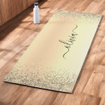 Gold Glitter Metal Monogram Glam Name Yogamatte<br><div class="desc">Gold Imitate Foil Metallic Sparkle Glitzer gebürstetes Metall Monogram Name Badezimmer Yoga Mat. Das macht den perfekten 16 Geburtstag,  Hochzeit,  Brautparty,  Jubiläum,  Babydusche oder Junggeselinnen-Abschied Geschenk für jemanden,  der Lieben glamourösen Luxus und schicke Stile.</div>