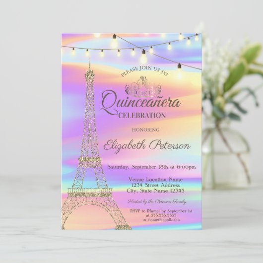 Gold Glitzer Eiffel Tower Holographic Quinceañera Einladung (Stehend Vorderseite)