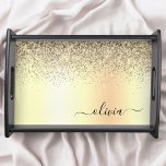 Gold Glitzer Girly Luxus Moderne Monogram Name Serviertablett<br><div class="desc">Gold Imitate Foil Metallic Sparkle Glitzer gebürstetes Metal Monogram Name Place Serviertablett. Dies macht den perfekten Abschluss,  Geburtstag,  Hochzeit,  Brautparty,  Jubiläum,  Babydusche oder Junggeselinnen-Abschied Geschenk für jemanden,  die Lieben glamourösen Luxus und schicke Stile.</div>