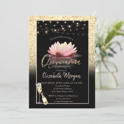 Gold Glitzer, Lotus, Weinglas Quinceanera Einladung (Stehend Vorderseite)