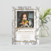 Gold Glitzer Marble Script Foto Graduation Party Einladung (Stehend Vorderseite)