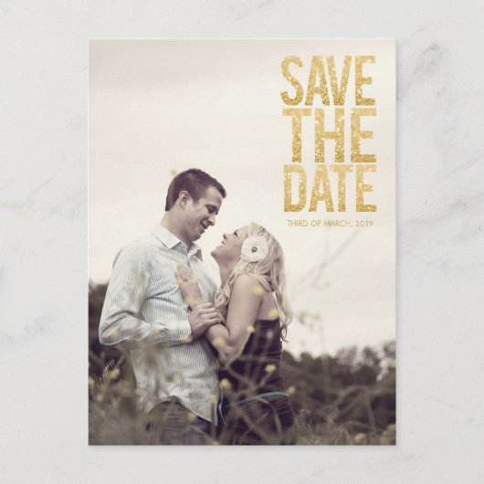 Gold-Glitzer Save the Date Typografie-Ankündigung Postkarte (Vorderseite)