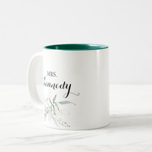 Gold Green Foliage Mrs. Newlywed Bride Zweifarbige Tasse (Vorderseite Links)