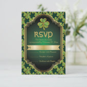 Gold, grünes irisches Klee und Rahmen Hochzeit RSV RSVP Karte (Stehend Vorderseite)