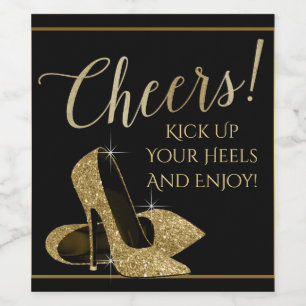 Gold High Heel Shoel Cheers Wein Flaschen Etikette Weinetikett