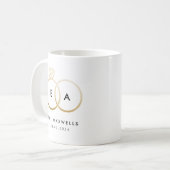 Gold-Hochzeitsring-Monogramm mit Datum Kaffeetasse (Vorderseite Links)