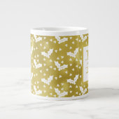 Gold Holly Botanical Monogram Christmas Jumbo-Tasse (Vorderseite)
