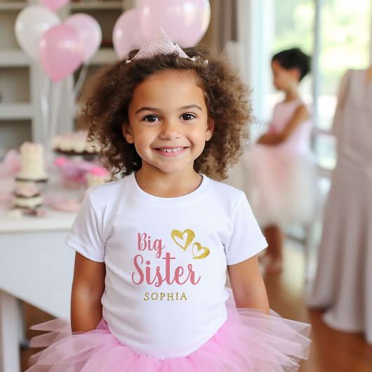 Gold hört Big Sister Name Monogram Kleinkind T-shi Kleinkind T-shirt