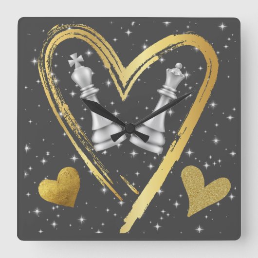 Gold Hört King und Queen Schach Stücke auf Schwarz Quadratische Wanduhr (Vorderseite)