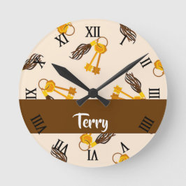 Gold House Keys on Pink Runde Wanduhr