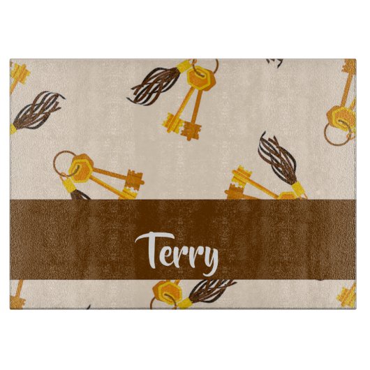 Gold House Keys on Pink Schneidebrett (Vorderseite)