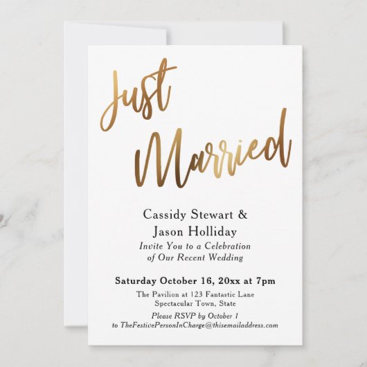 Gold just Married Bokeh Black Back Empfang Einladung (Vorderseite)