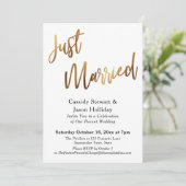 Gold just Married Bokeh Black Back Empfang Einladung (Stehend Vorderseite)