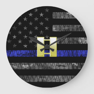 (Gold) Kapitän Thin Blue Line Distressed Flag Große Wanduhr