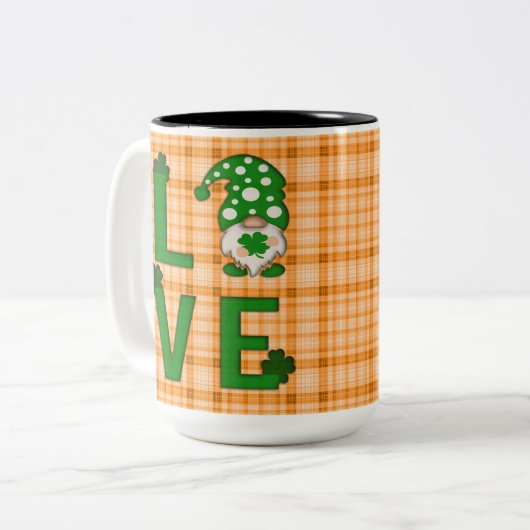 Gold Kariert St Patrick's Day LIEBE Gnome Kleeblat Zweifarbige Tasse (Vorderseite Links)
