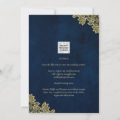 Gold Lace Navy Blue All-in-1 Wedding lädt QR Co. Einladung (Rückseite)