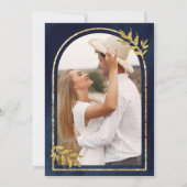 Gold Laurel Wreath Blätter Navy Blue Wedding Einladung (Rückseite)