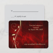 Gold Leaf Swirl Deep Red Wedding RSVP Card Karte (Vorne/Hinten)