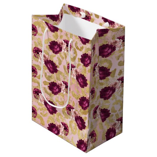 Gold Leopard Print Pink Roses Florals Mittlere Geschenktüte (Vorderseite Schrägansicht)