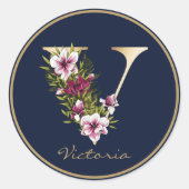 Gold Letter V Marsala White Floral Monogram Runder Aufkleber (Vorderseite)