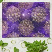 Gold & Lila Galaxy Dharma Mandala Muster Geschirrtuch (Gefaltet)