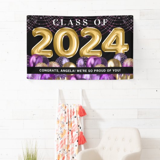Gold Lila Glitzer Class of 2024 Abschluss Banner (Insitu)