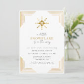 Gold Little Snowflake Minimal Elegant Baby Shower Einladung (Stehend Vorderseite)