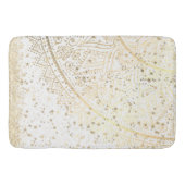Gold Lotus Mandala mit Gold Stars auf Weiß Badematte (Vorderseite)