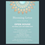 Gold Lotus Mandala Yoga Flyer<br><div class="desc">Das elegante Design der Visitenkarte mit der Lotus-Imitat-Folie Mandala. Das ist keine echte Folie,  sondern ein Bild. Es gibt keinen Glanz oder keine Textur. Für passendes Marketing kontaktieren Sie mich bitte unter maurareed.designs@gmail.com</div>